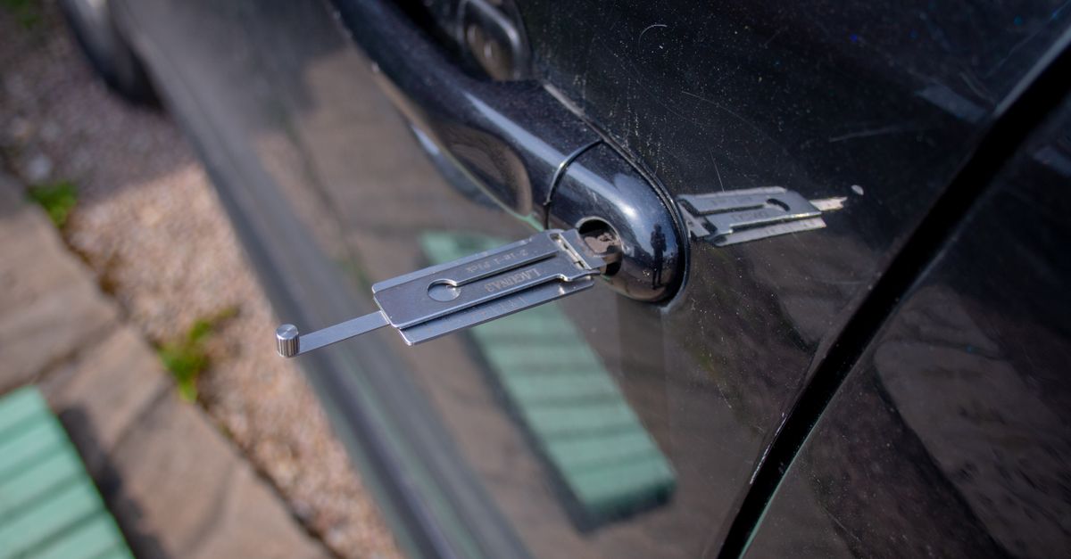 BMW car key fob — Emerson Locksmith Corp